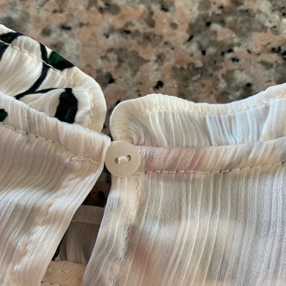 Sheer High Neck Floral Blouse - Picture 8 of 8